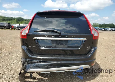 2017 Volvo Xc60 T6 Dynamic z USA, uszkodzony, nr VIN YV449MRR4H2064331